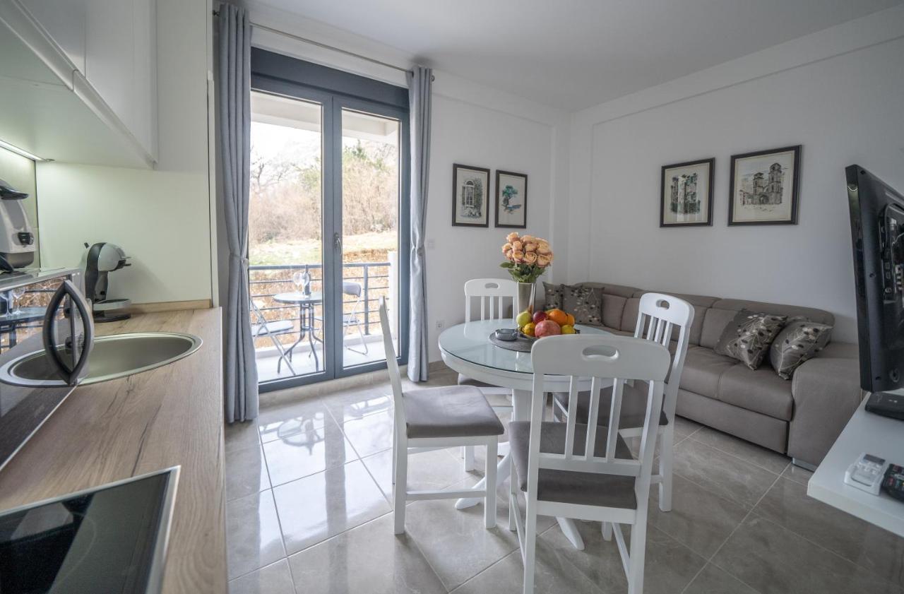 Apartment Adriana Котор Екстериор снимка
