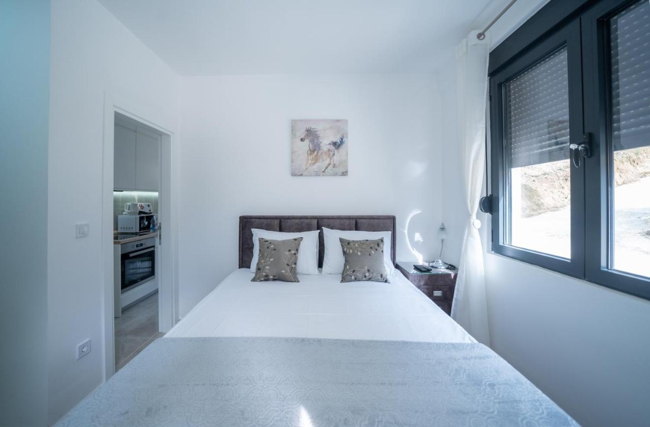 Apartment Adriana Котор Екстериор снимка